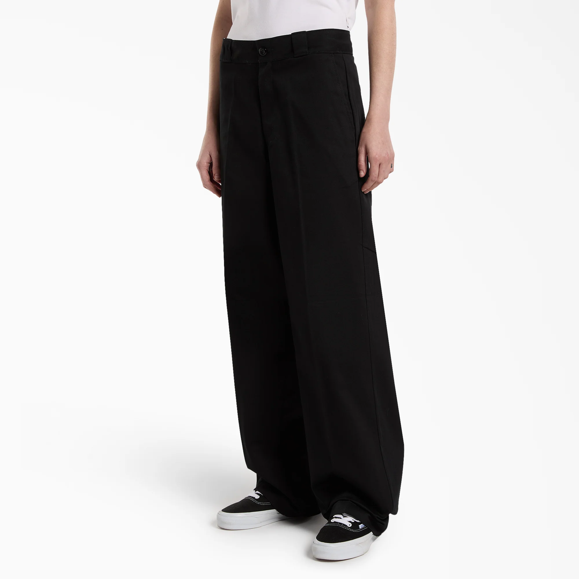 Women’s 247 Loose Fit Pants - Image 3
