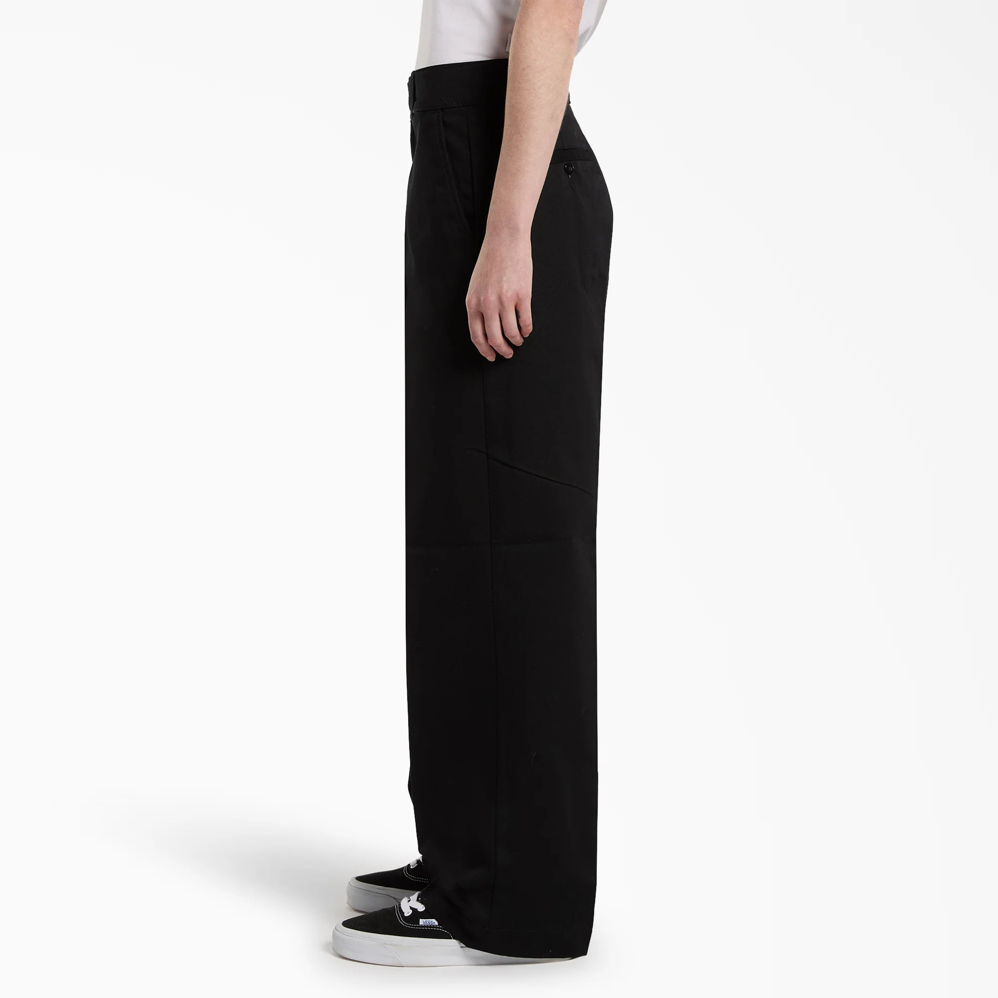 Women’s 247 Loose Fit Pants - Image 4